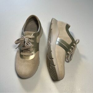 Dansko Andi Sneaker in Ivory/Gold size 38